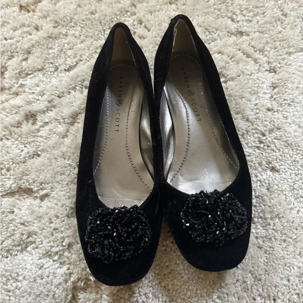 Karen Scott Black Suede Flats - Picture 1 of 6